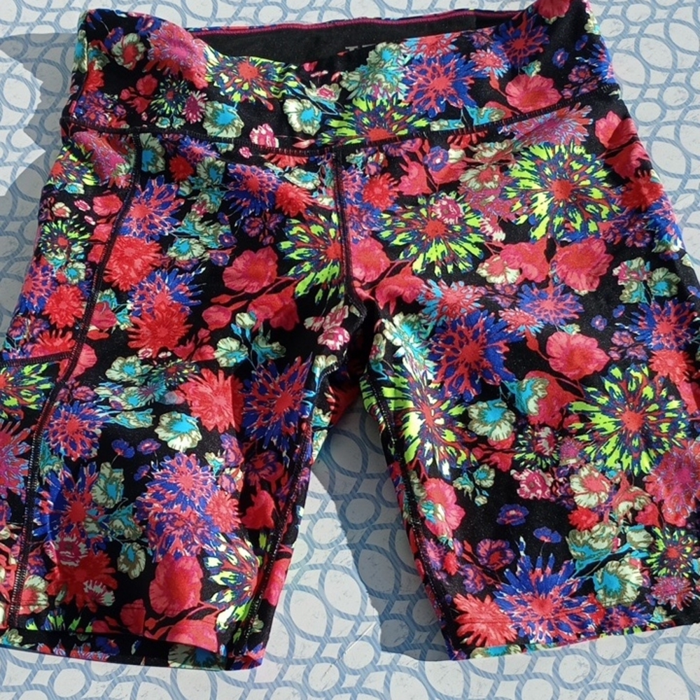 🌺 Calvin Klein Floral Athletic Shorts • Black Multicolor • Women’s Activewear